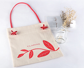 ԊCLARINS